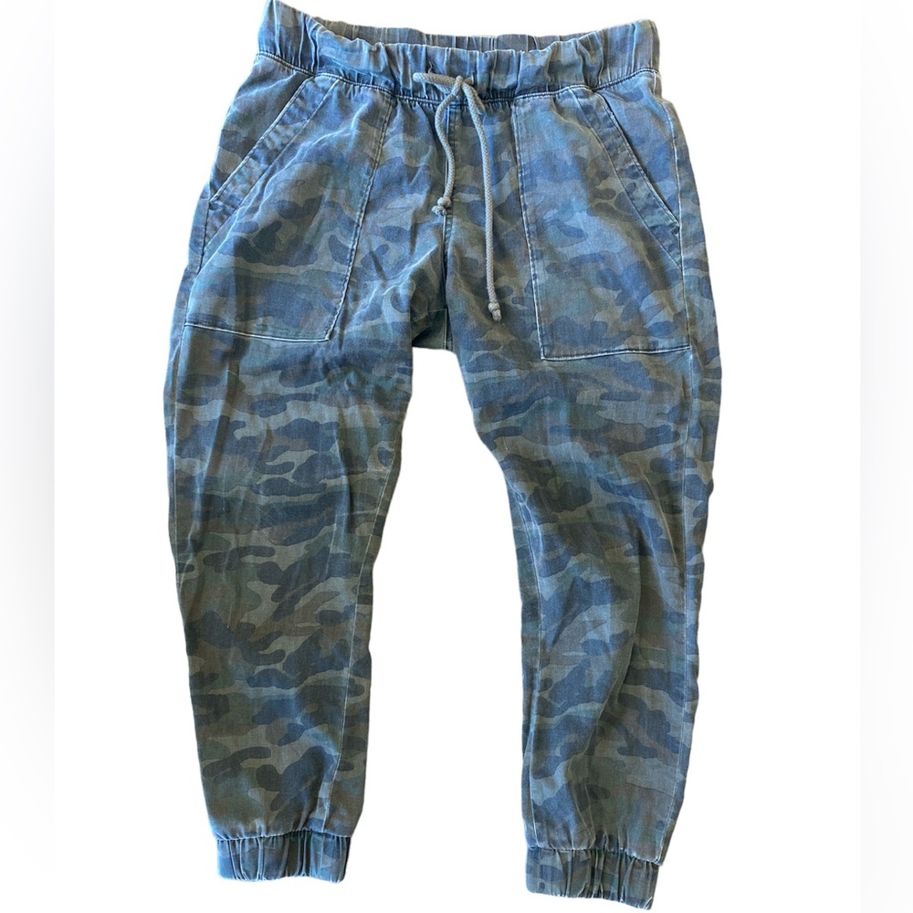 Cloth & Stone | Women's Camo Jogger Drawstring Pants Size Small with Pockets